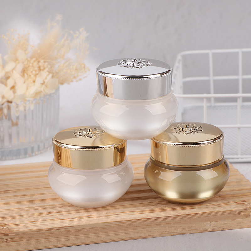 Acrylic Empty Travel Cream Jar - Luxury Skincare & Spa Photos recensione e prezzo