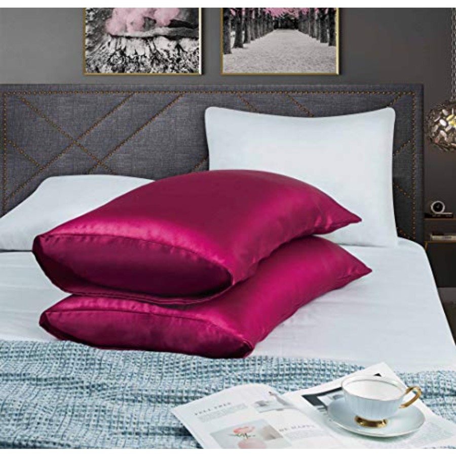 Satin Pillowcase Set for Hair  - Luxury Skincare & Spa Photos recensione e prezzo